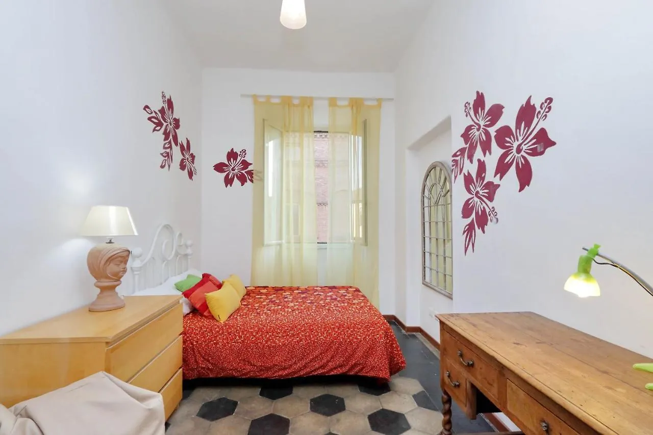 Large Flat 30Min Colosseo Rome